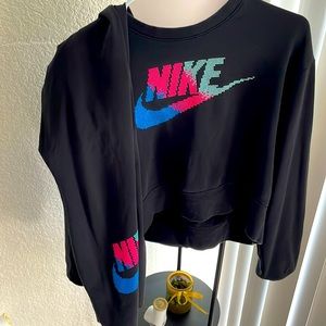 Nike two piece set (Great preowned condition)
